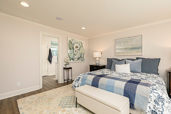 2631 Brown Circle-16