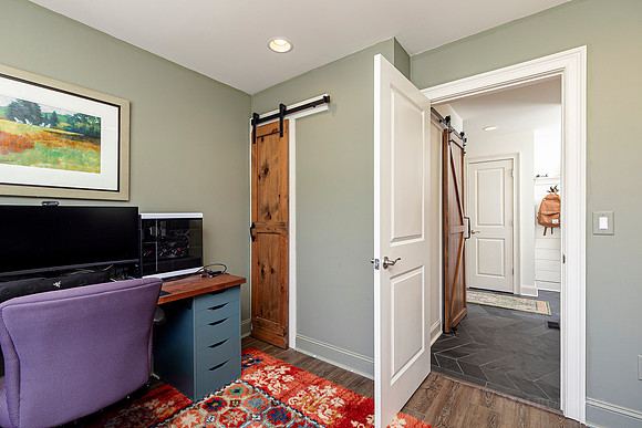 2631 Brown Circle-42