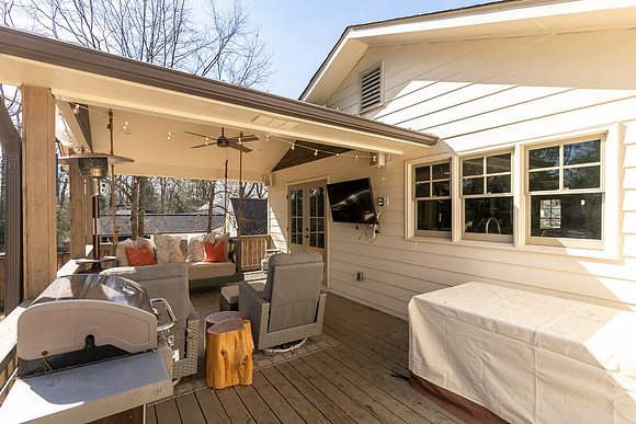 2631 Brown Circle-50