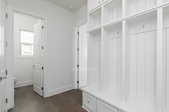Hedgerow Manor-28