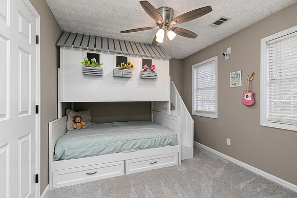 3998 Verbena Drive-23