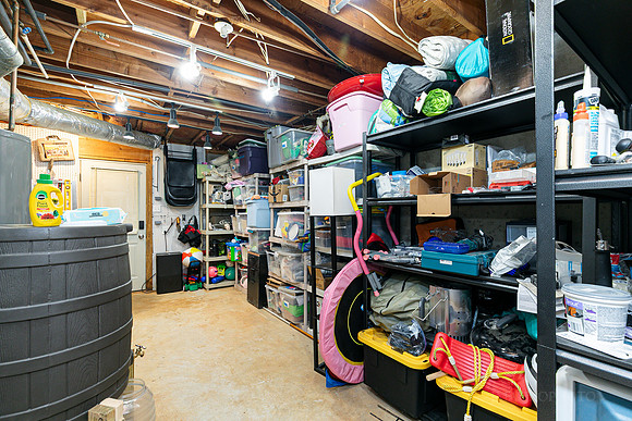 3998 Verbena Drive-31