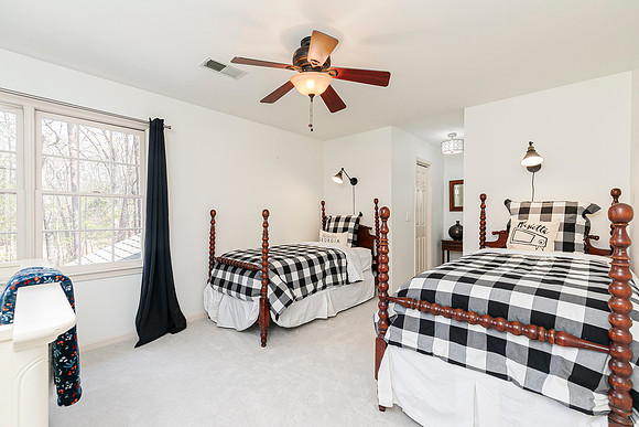 1561 Halisport Lake Dr-34