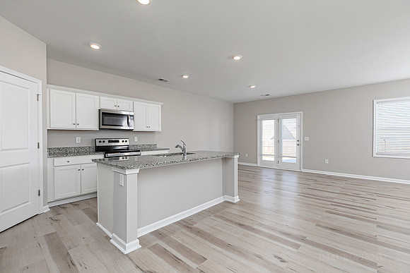 418 Matera Dr-9