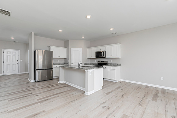 418 Matera Dr-11