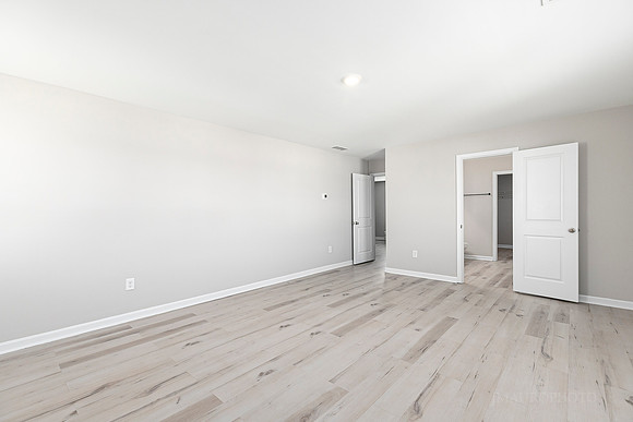 418 Matera Dr-26