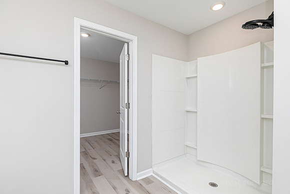 418 Matera Dr-28
