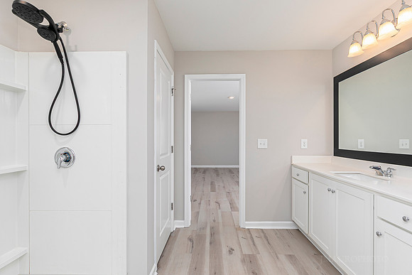 418 Matera Dr-29