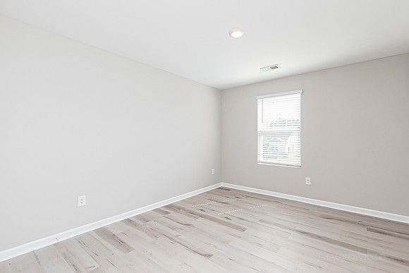 418 Matera Dr-33