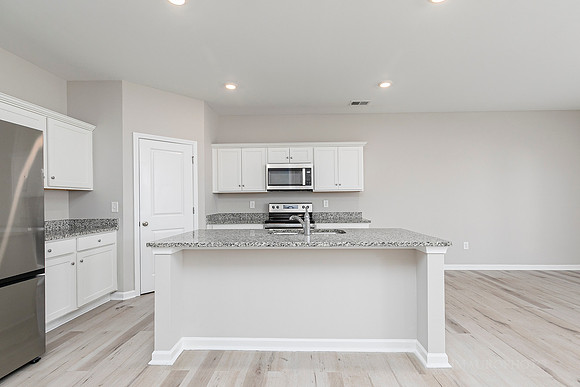 418 Matera Dr-10