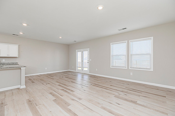418 Matera Dr-18