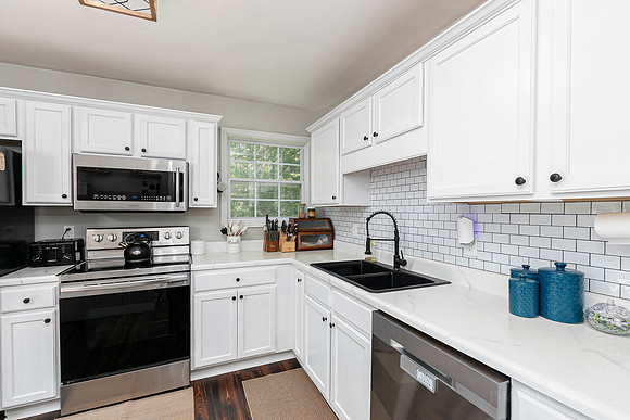 9420 Poole Rd-13
