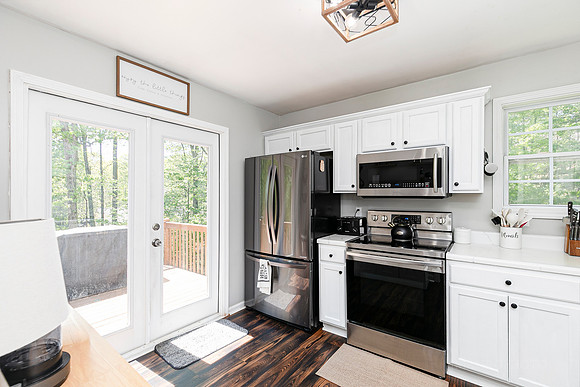 9420 Poole Rd-14