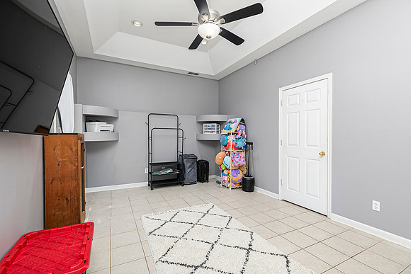 9420 Poole Rd-27