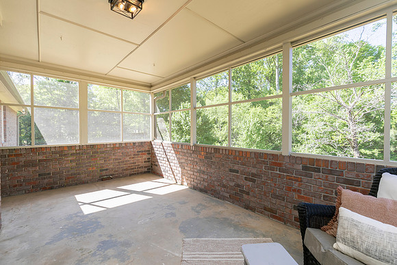 3554 Geralding St-39