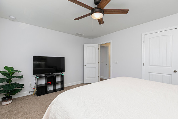 129 Unicoi Way-35