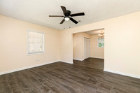 1898 Live Oak Dr-4
