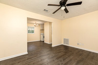 1898 Live Oak Dr-7