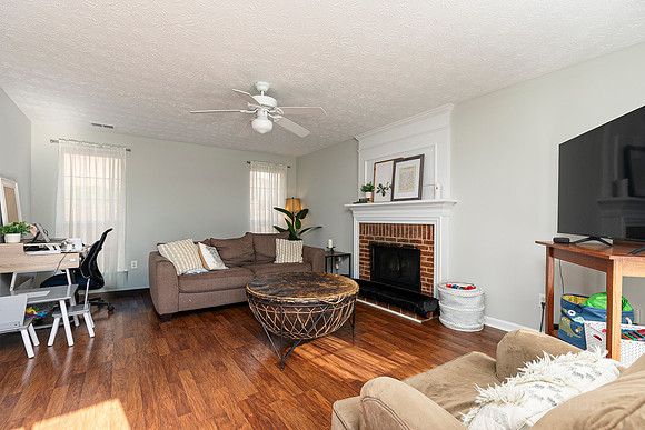 2812 Amhurst Way-4