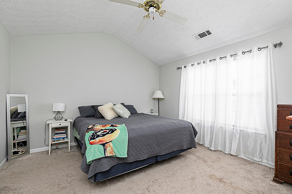 2812 Amhurst Way-16