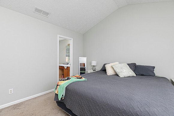 2812 Amhurst Way-17