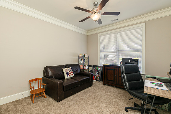 601 Hanover Dr-8