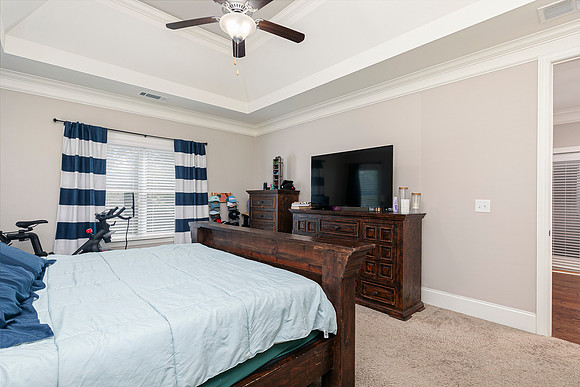 601 Hanover Dr-25