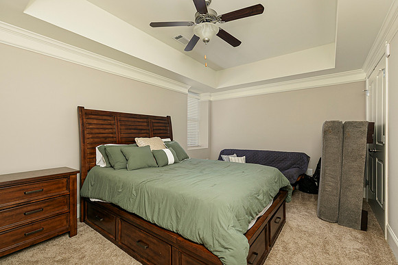 601 Hanover Dr-33