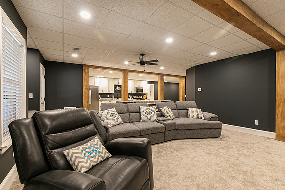 601 Hanover Dr-35