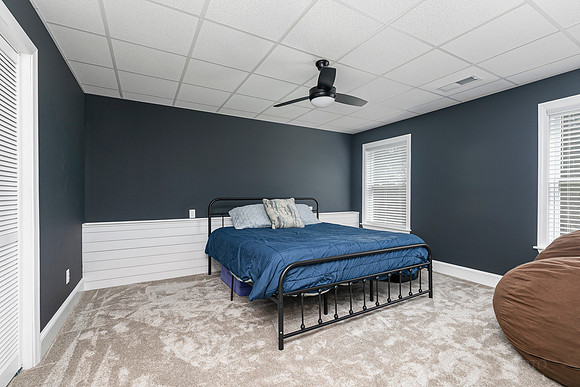 601 Hanover Dr-36