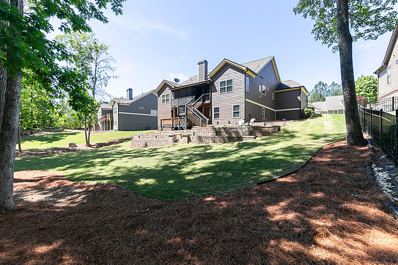 601 Hanover Dr-52