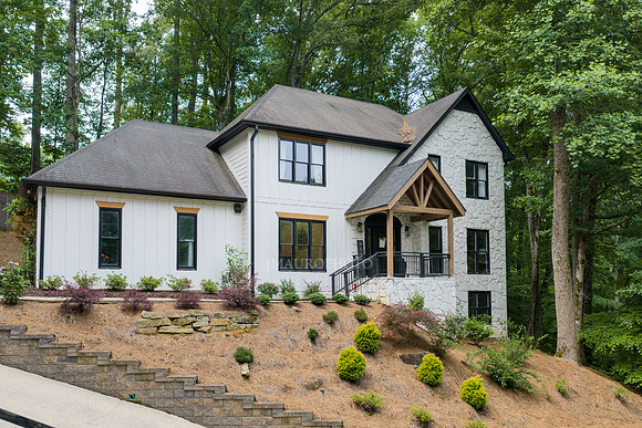 1821 Bromley Way-2