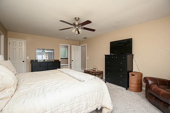 1821 Bromley Way-32