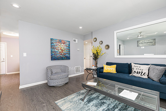 Leasing Center-2