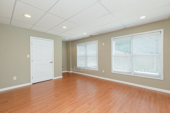5674 Hollowbrook Lane-51