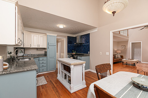 3077 Milford Chase Dr-15