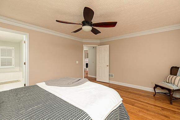 3077 Milford Chase Dr-22