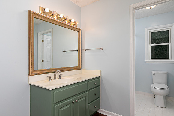 3077 Milford Chase Dr-32