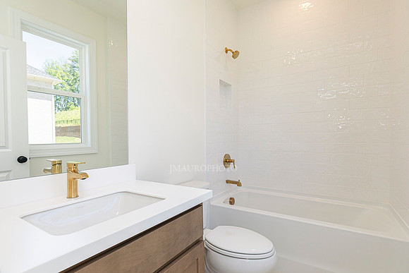 Hedgerow Transitional-40