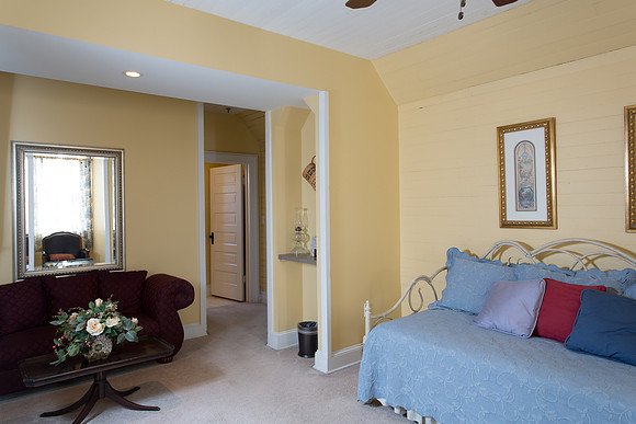 Suite 304-5