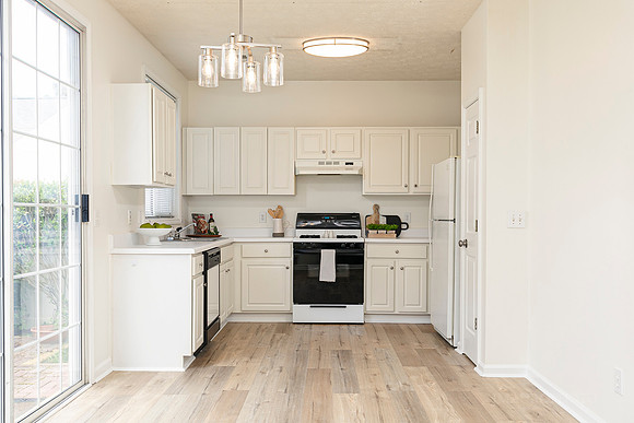 707 Bedford Ct-14