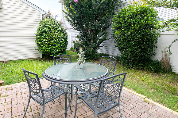 707 Bedford Ct-27