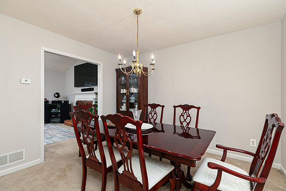 5216 Glendoara Ct-7
