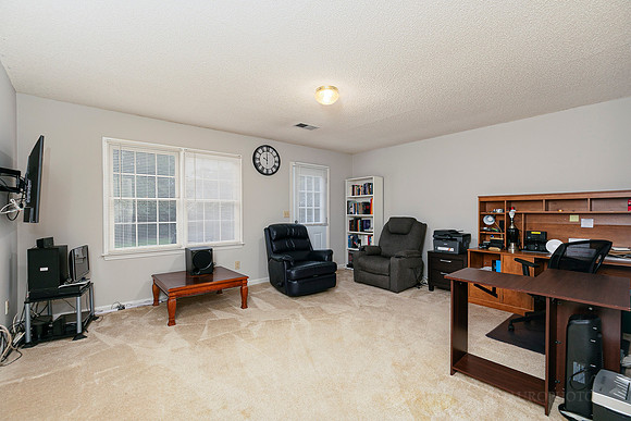 5216 Glendoara Ct-11