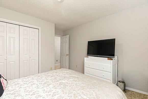 5216 Glendoara Ct-22