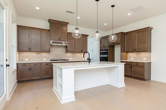 Hillside Traditional-21