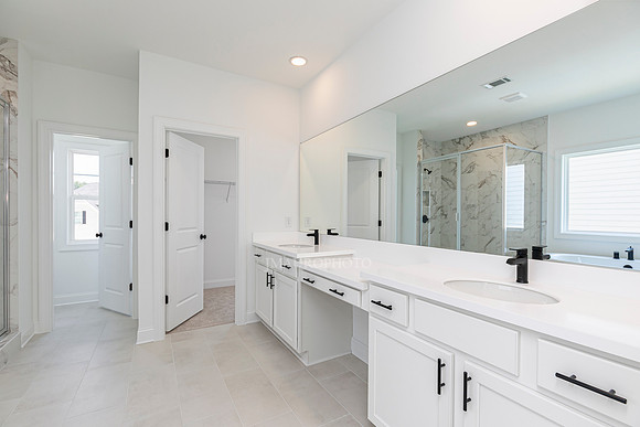 Hillside Traditional-32