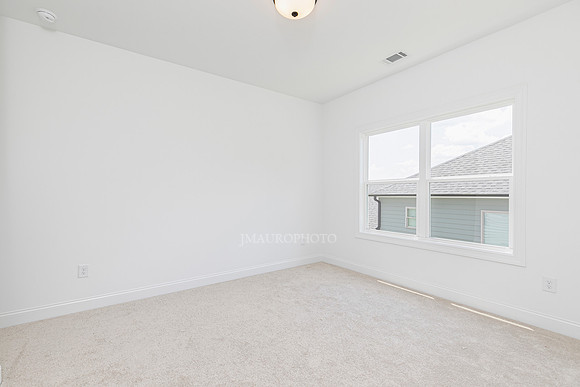 Hillside Traditional-42