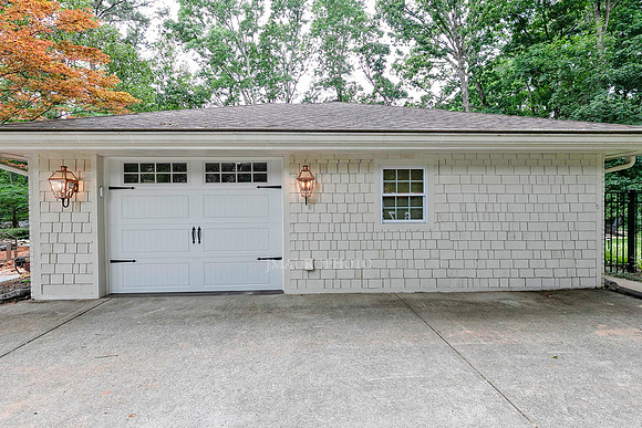 Oakstone Drive-15