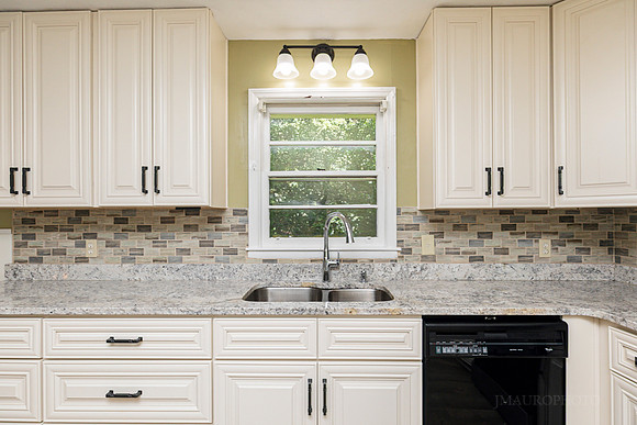 2133 Sandy Plains Road-18